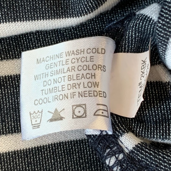 Orvis Women’s Quarter Zip Pullover Sweatshirt - Picture 10 of 10